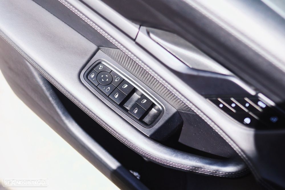 Porsche Taycan 4S Bateria Performance Plus - 17
