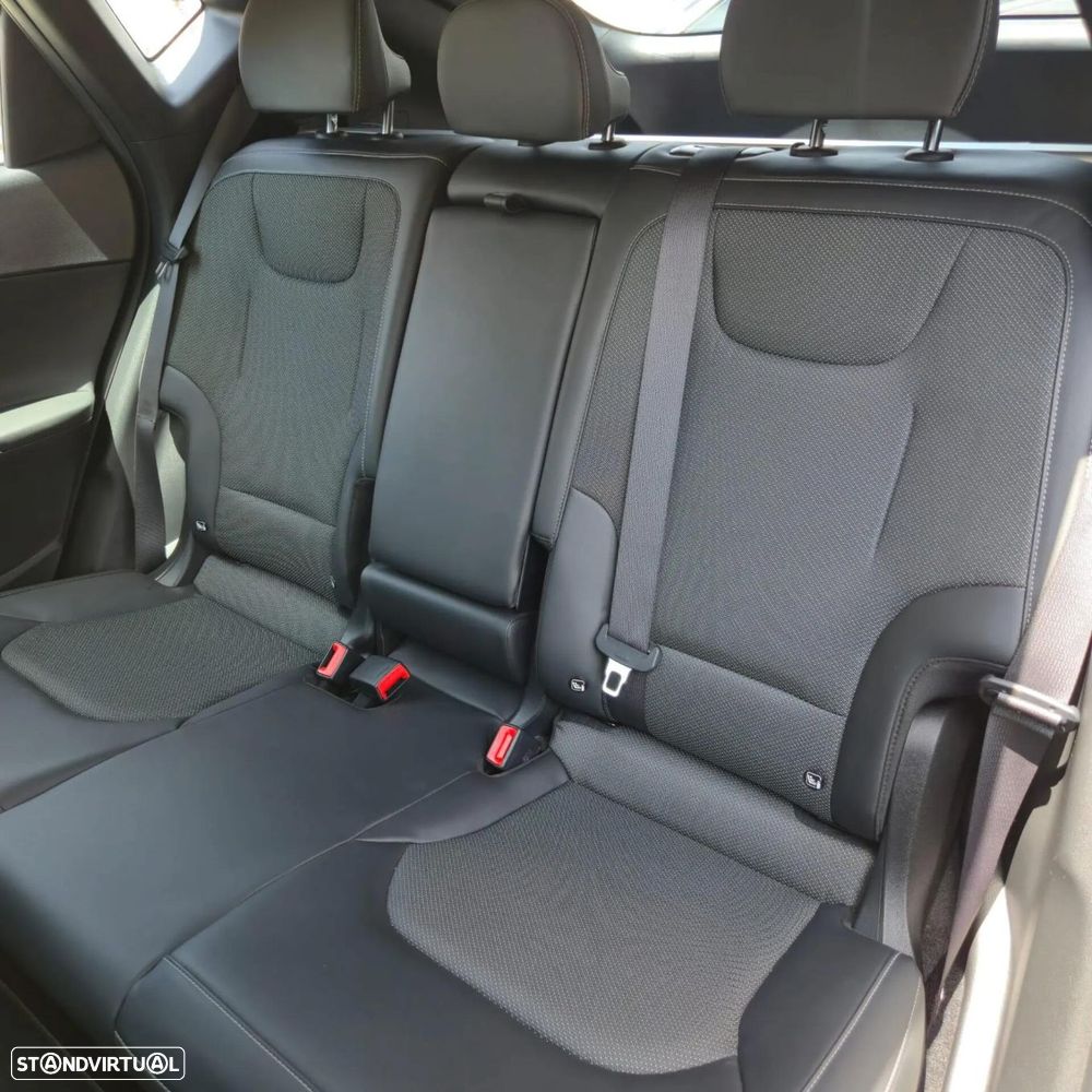 Kia EV6 77.4 kWh Tech - 28