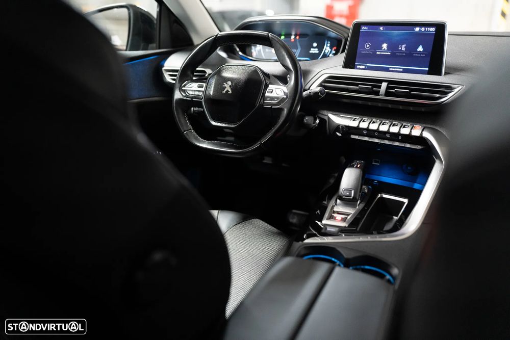 Peugeot 3008 1.5 BlueHDi Allure EAT8 - 39