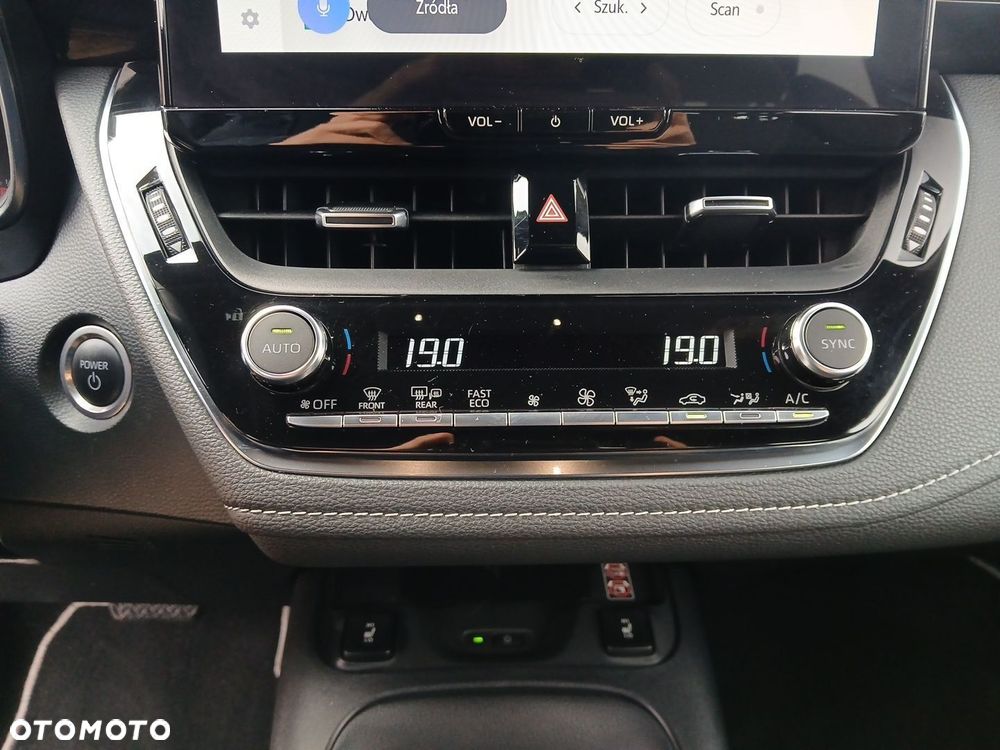 Toyota Corolla 1.8 Hybrid Comfort - 34