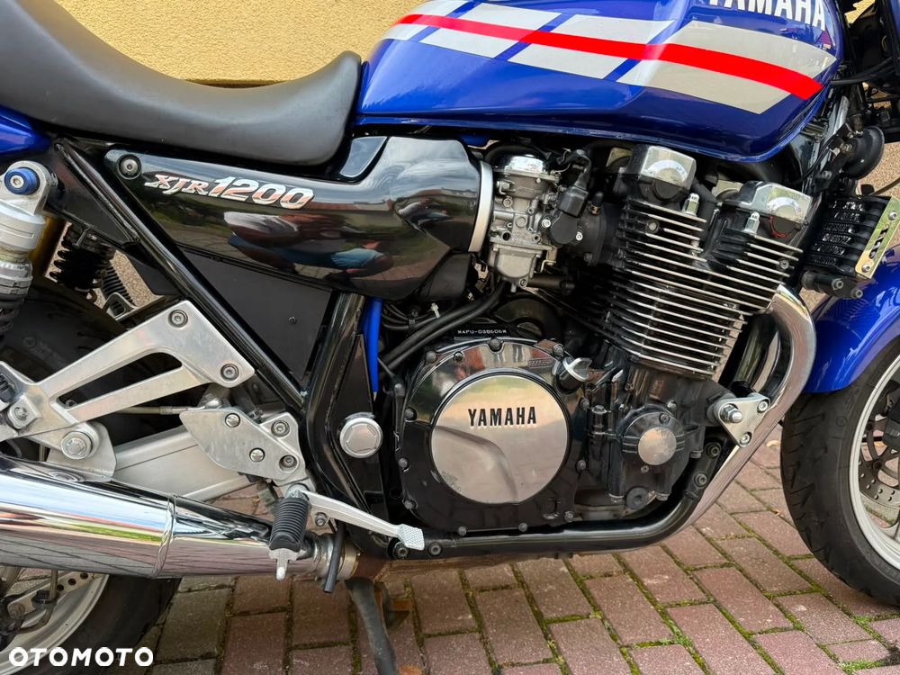 Yamaha XJR - 35