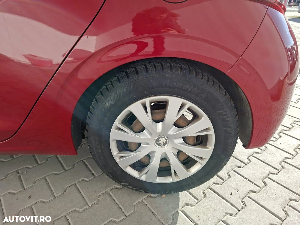 Peugeot 208 1.2 L PureTech Allure - 5