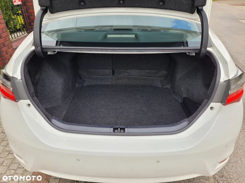 Toyota Corolla 1.6 Comfort - 12