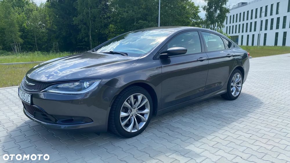 Chrysler 200 - 2