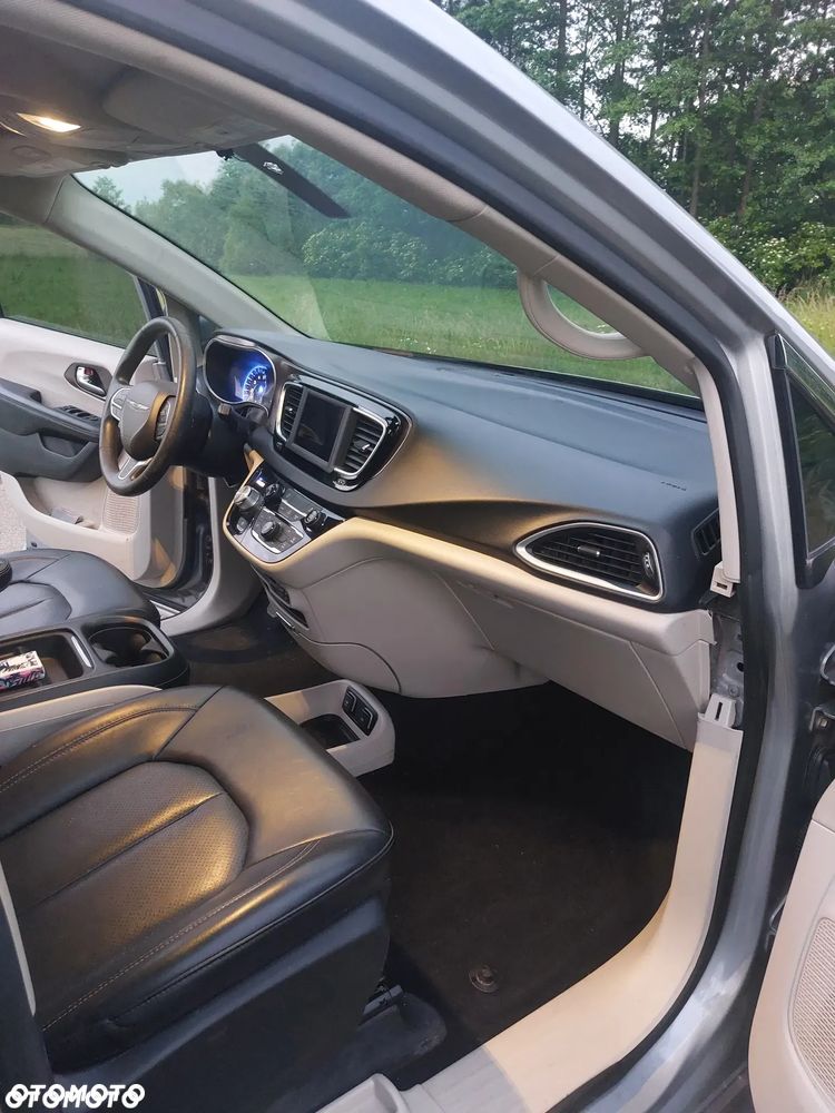 Chrysler Voyager - 9