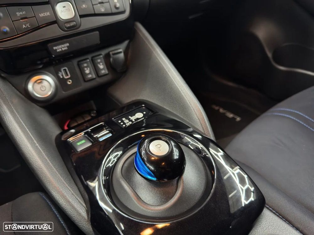 Nissan Leaf 40 kWh N-Connecta - 12