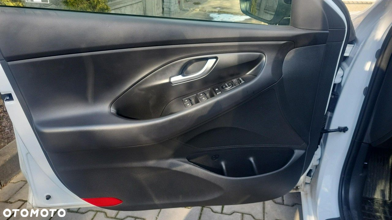 Hyundai i30 - 10