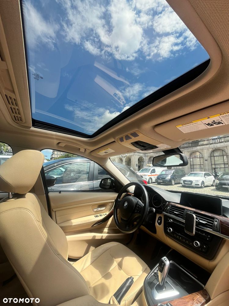 BMW Seria 3 328i xDrive - 9
