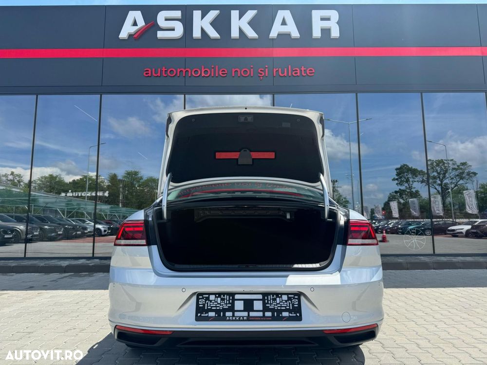 Volkswagen Passat 2.0 TDI DSG Advance - 8