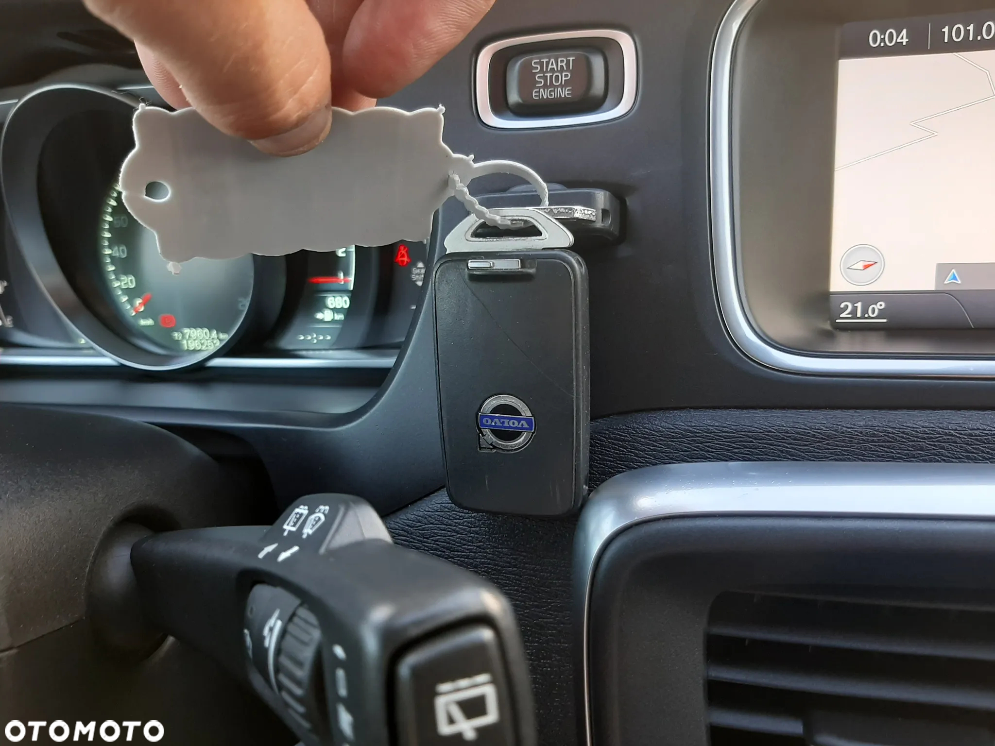 Volvo V40 - 25