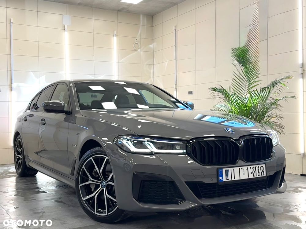 BMW Seria 5 530e xDrive M Sport Edition - 7