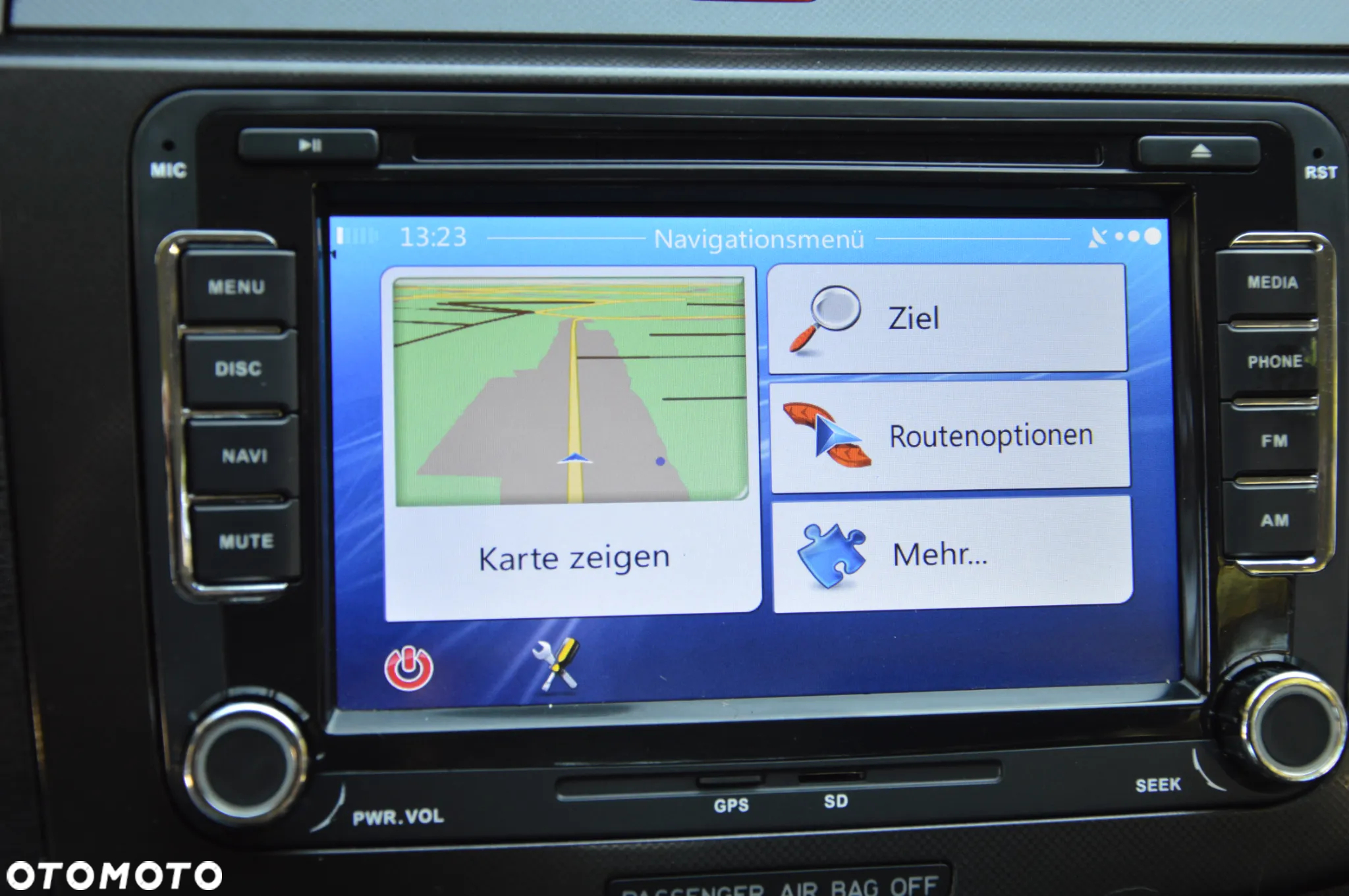 Volkswagen Passat 1.6 Trendline - 24
