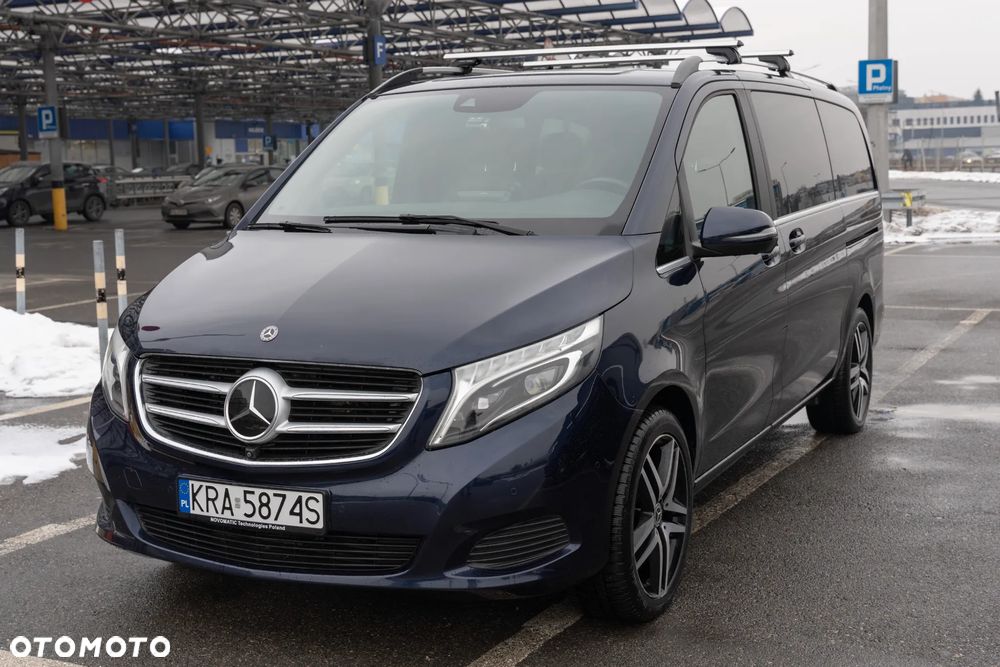 Mercedes-Benz Klasa V - 1