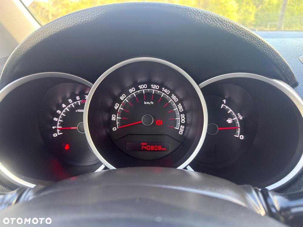 Kia Venga 1.6 Business Line - 17