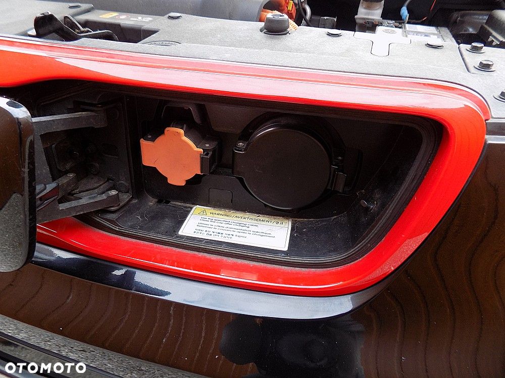 Kia Soul Plug - 25