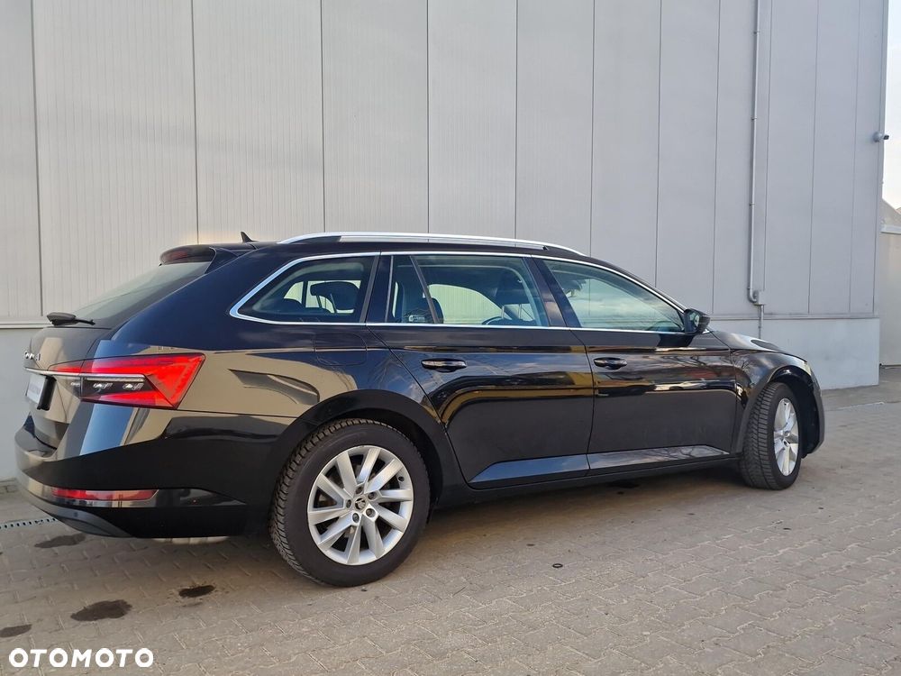 Skoda Superb 2.0 TSI Ambition DSG - 25