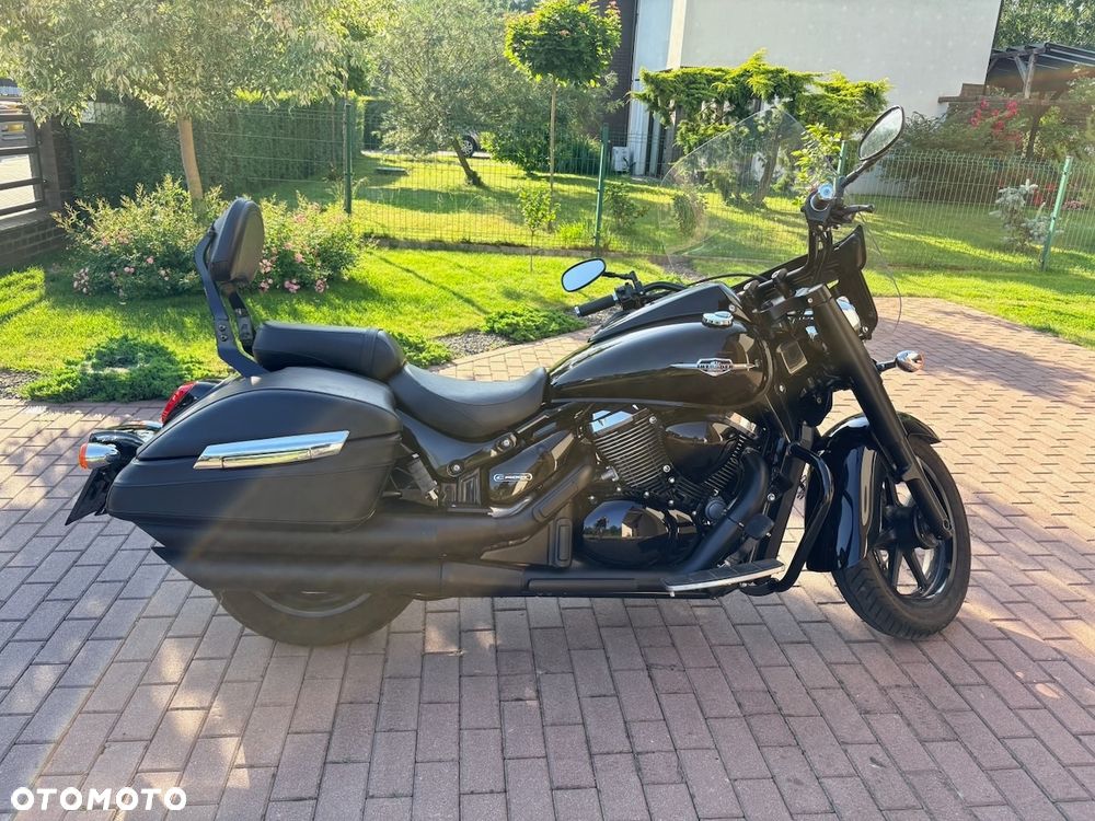 Suzuki Intruder - 2