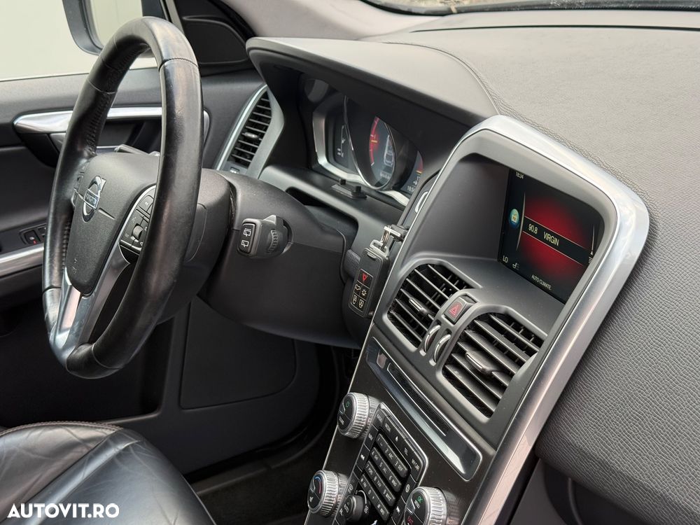 Volvo XC 60 D4 Geartronic Momentum - 15