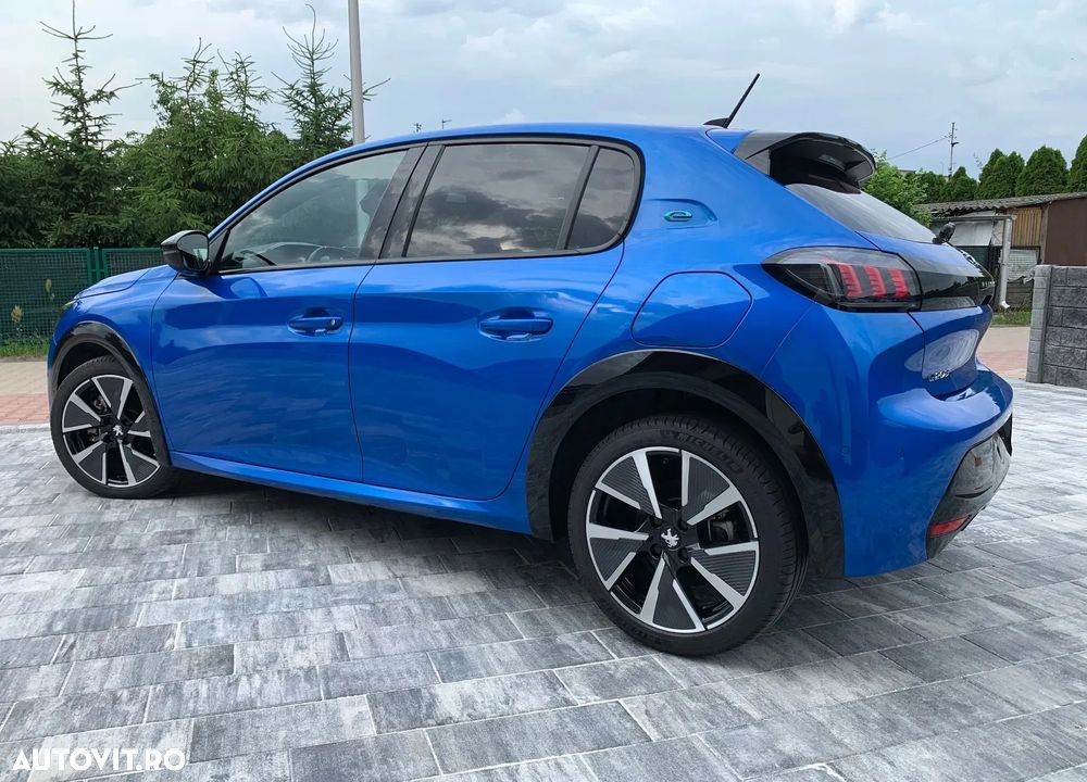 Peugeot 208 e-208 GT-Line - 3