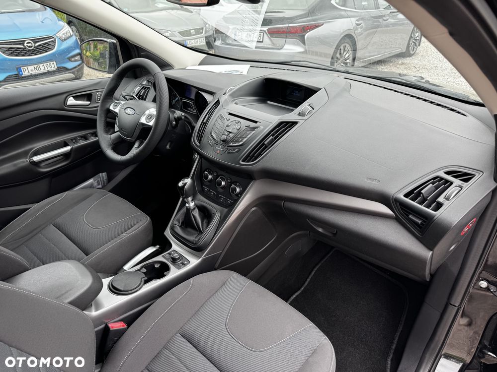 Ford Kuga 1.6 EcoBoost 2x4 Trend - 37