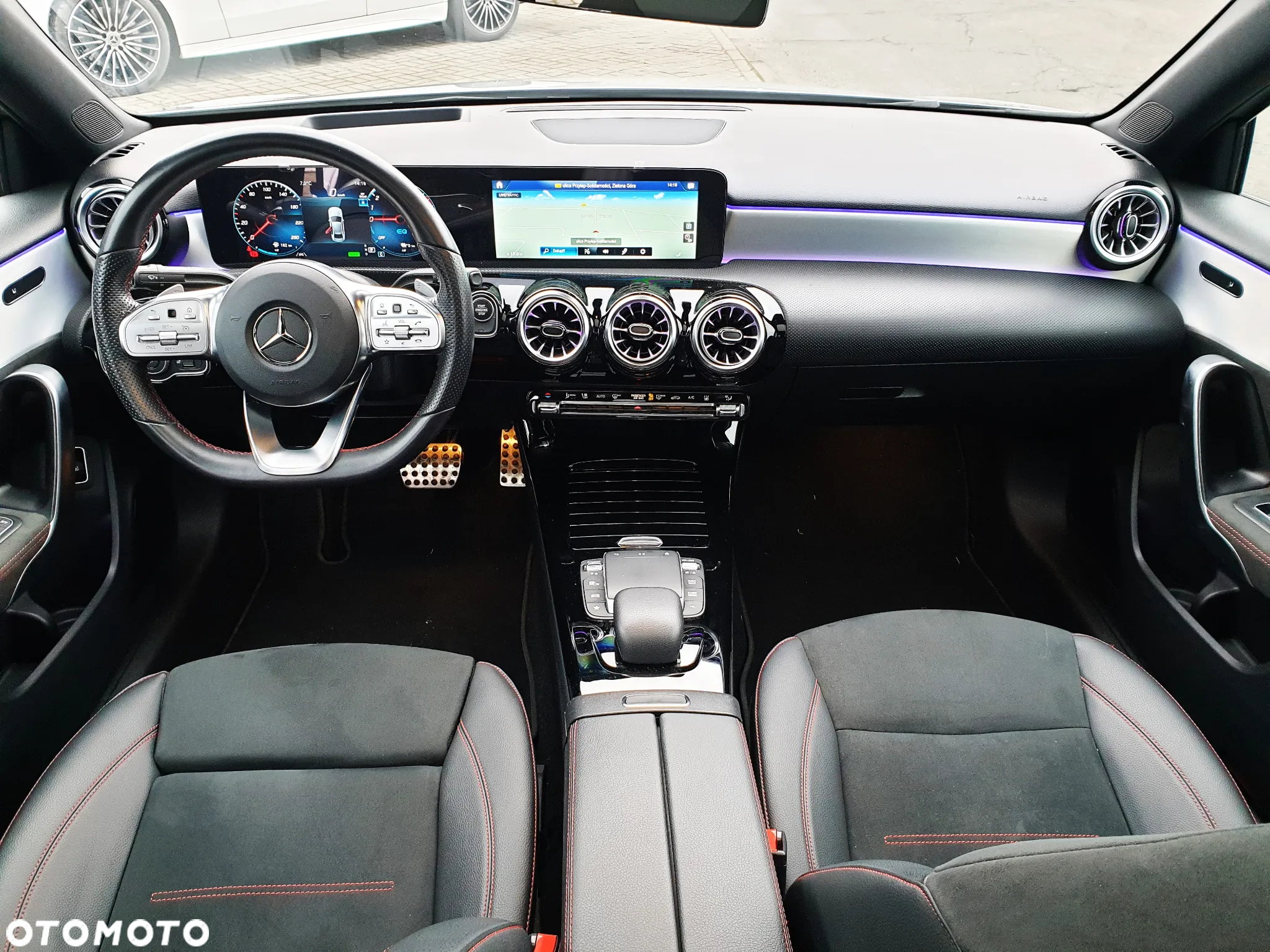 Mercedes-Benz Klasa A 250 E AMG Line 8G-DCT - 11