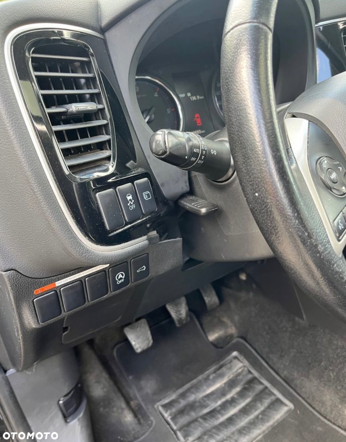 Mitsubishi Outlander 2.2 DI-D 4WD Instyle - 23