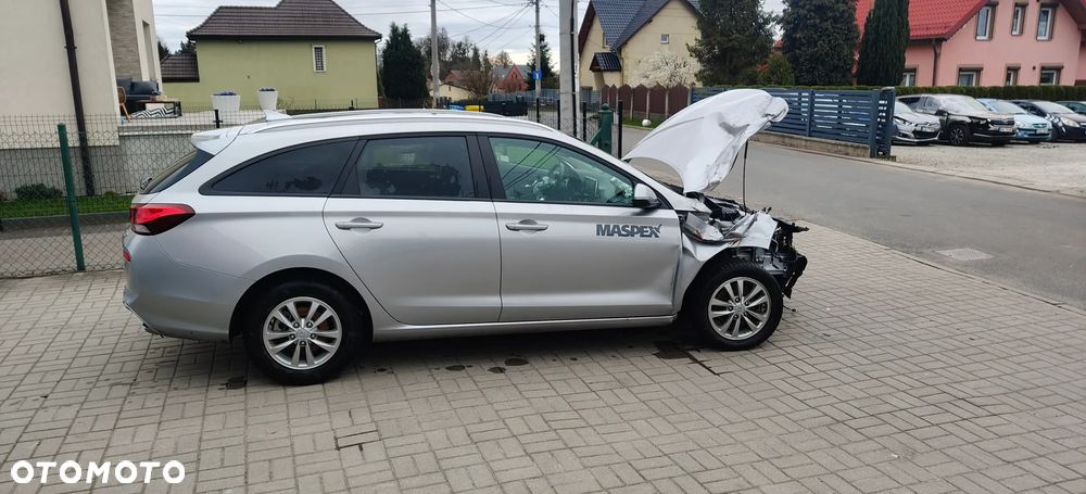 Hyundai i30 1.0 T-GDI Modern - 10