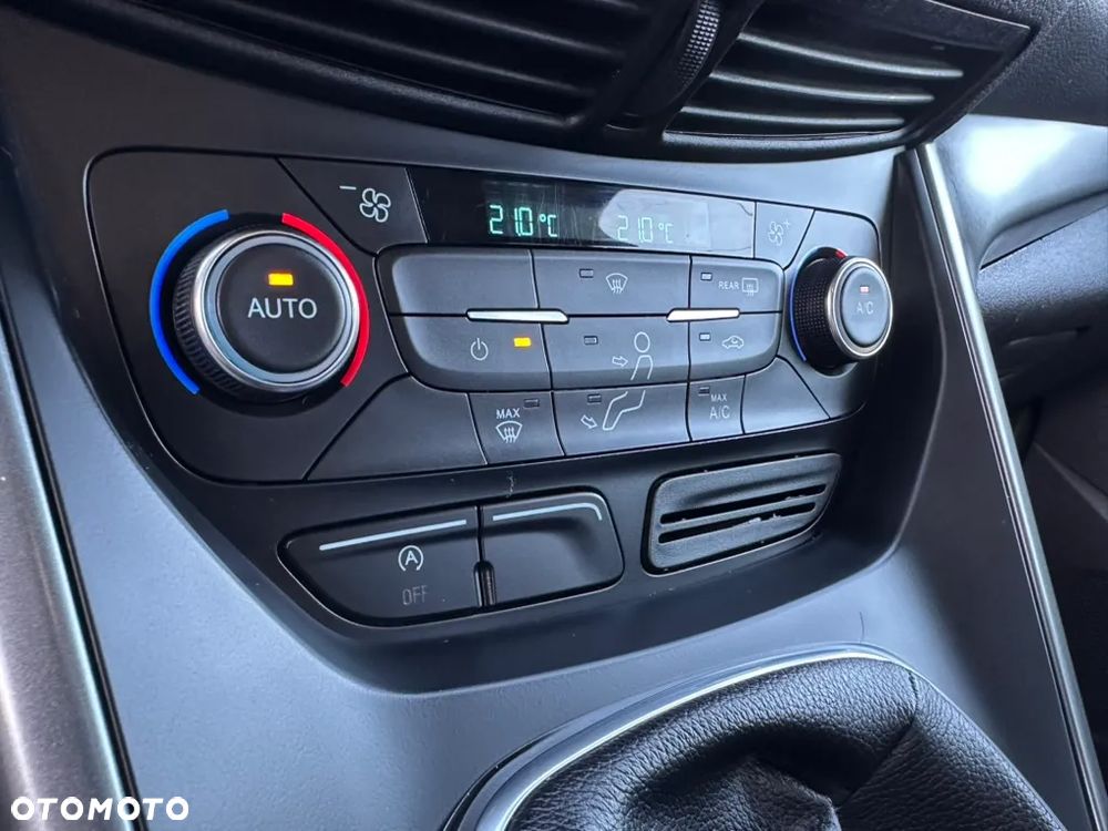 Ford Kuga 1.5 EcoBoost 2x4 Cool & Connect - 24