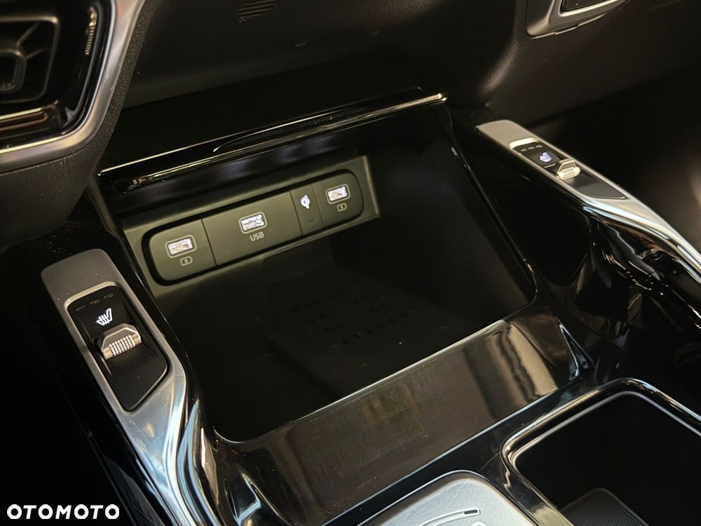 Kia Sorento 1.6 T-GDI HEV XL 7os - 37