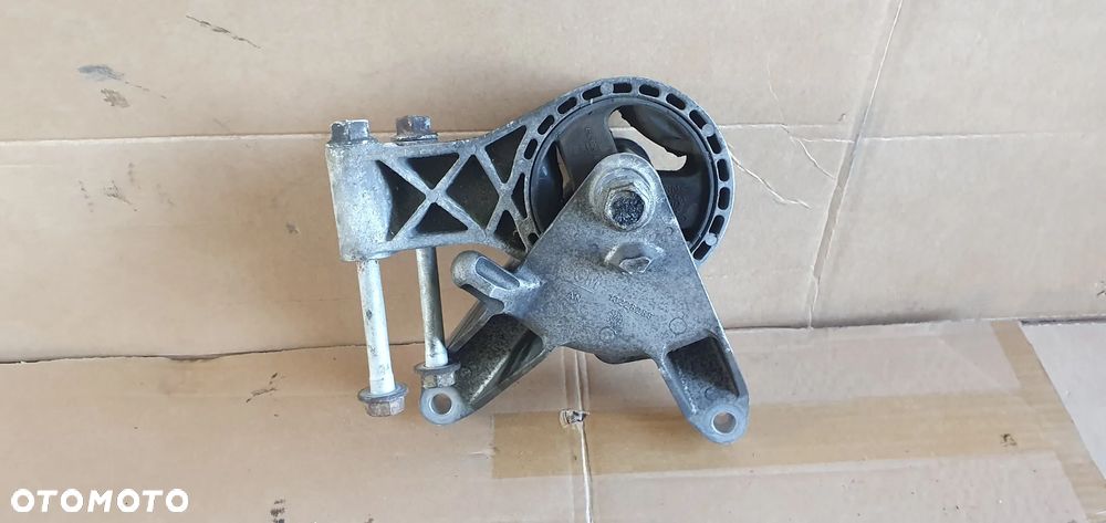Łapa poduszka silnika Opel Insignia A 2.0 CDTI 13228289 - 1