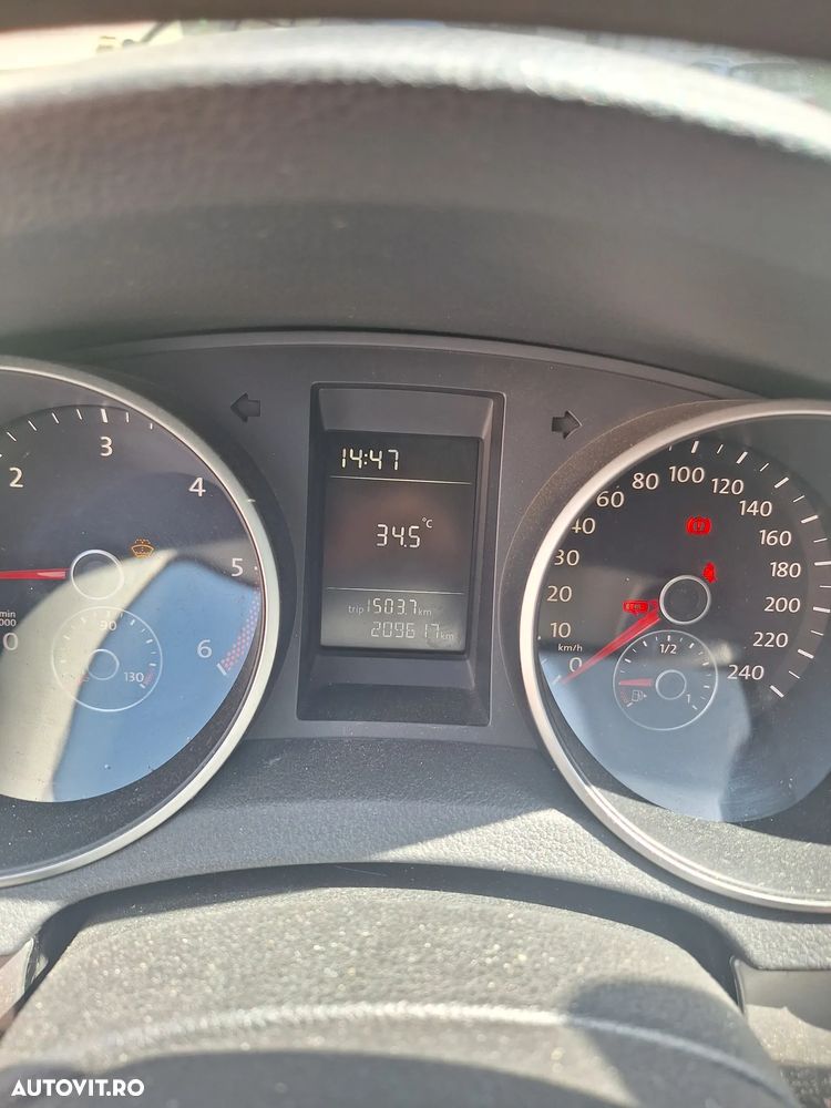 Volkswagen Golf 2.0 TDI Comfortline - 9