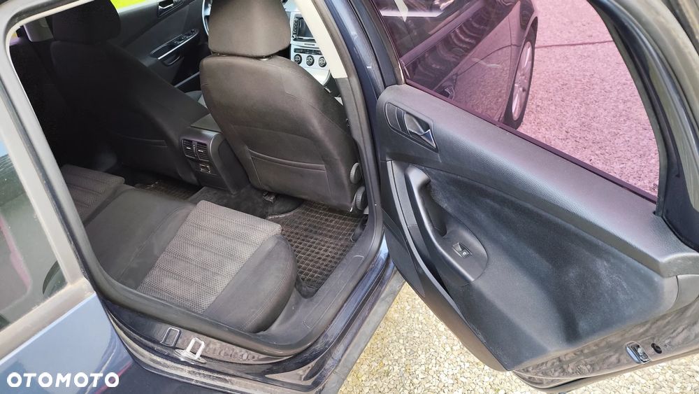 Volkswagen Passat 2.0 TDI DPF Highline DSG - 1