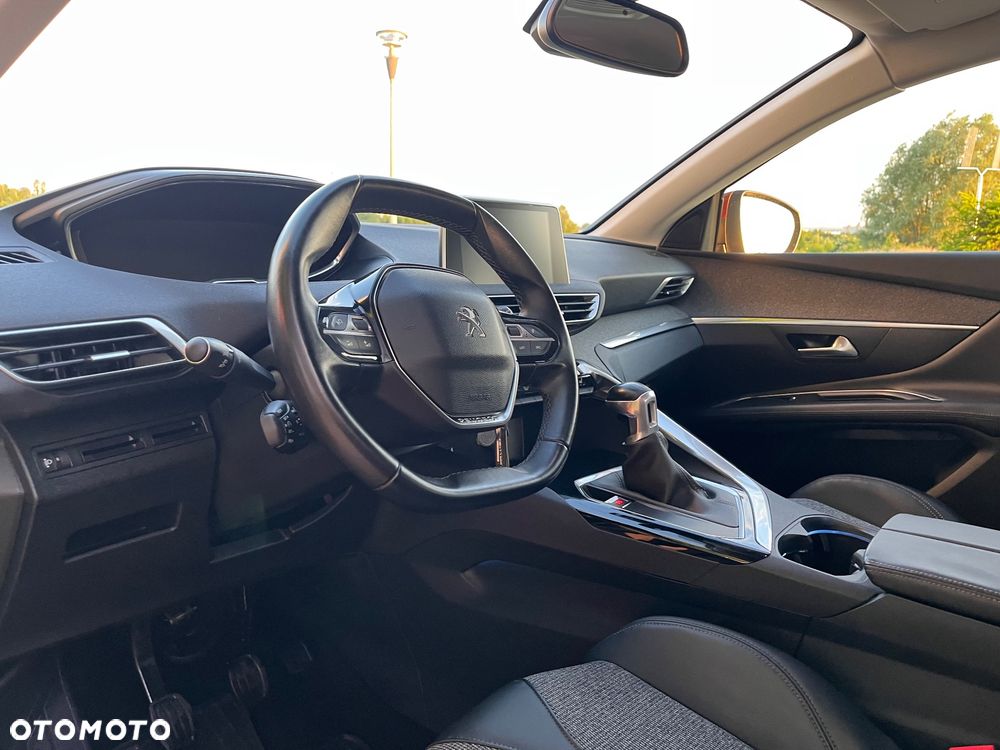 Peugeot 3008 BlueHDi 120 Stop & Start Allure - 23