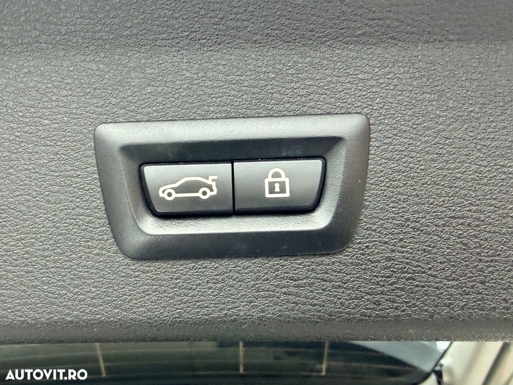 BMW X1 sDrive16d xLine - 16