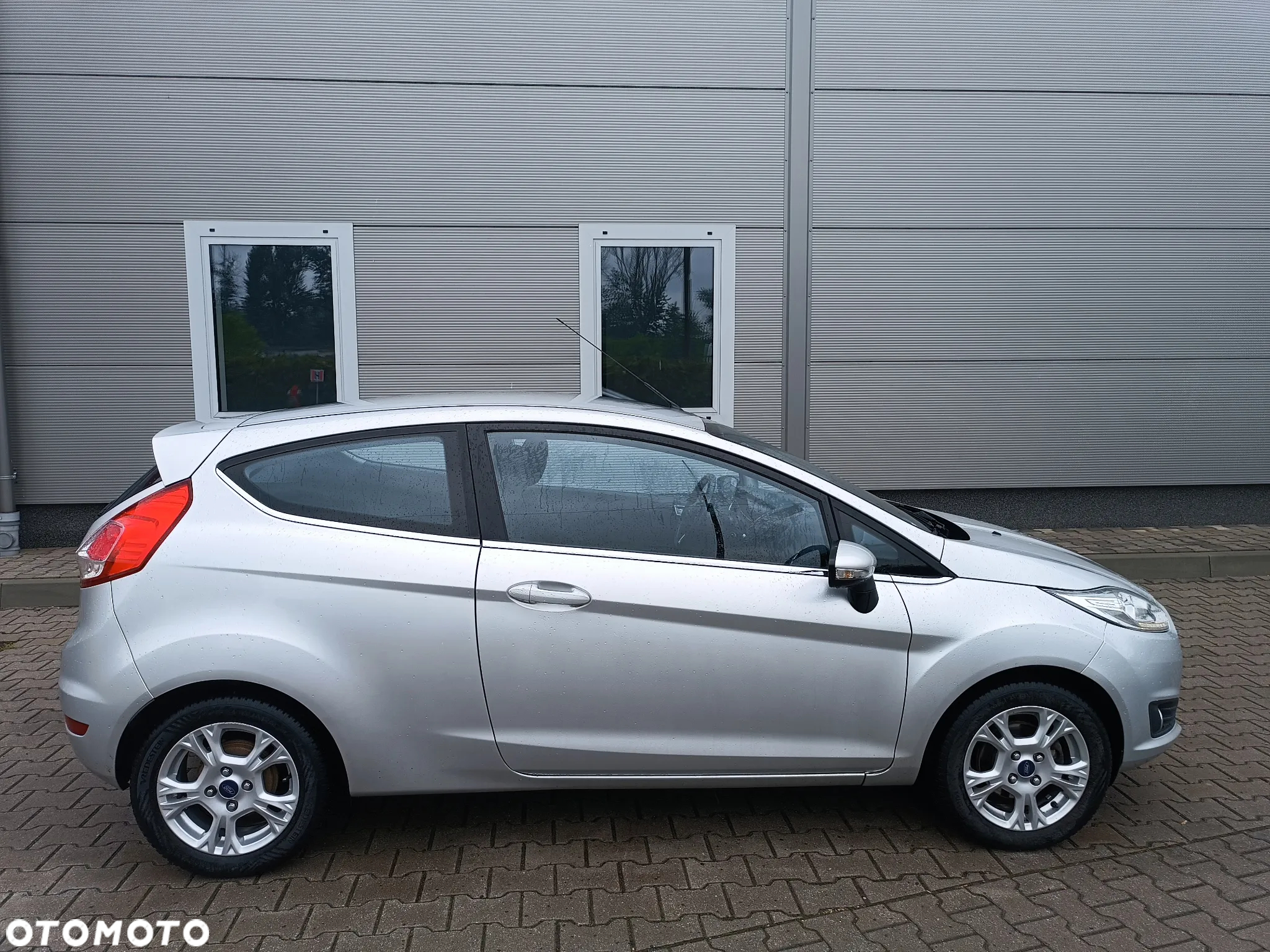 Ford Fiesta 1.0 EcoBoost S&S TITANIUM - 19