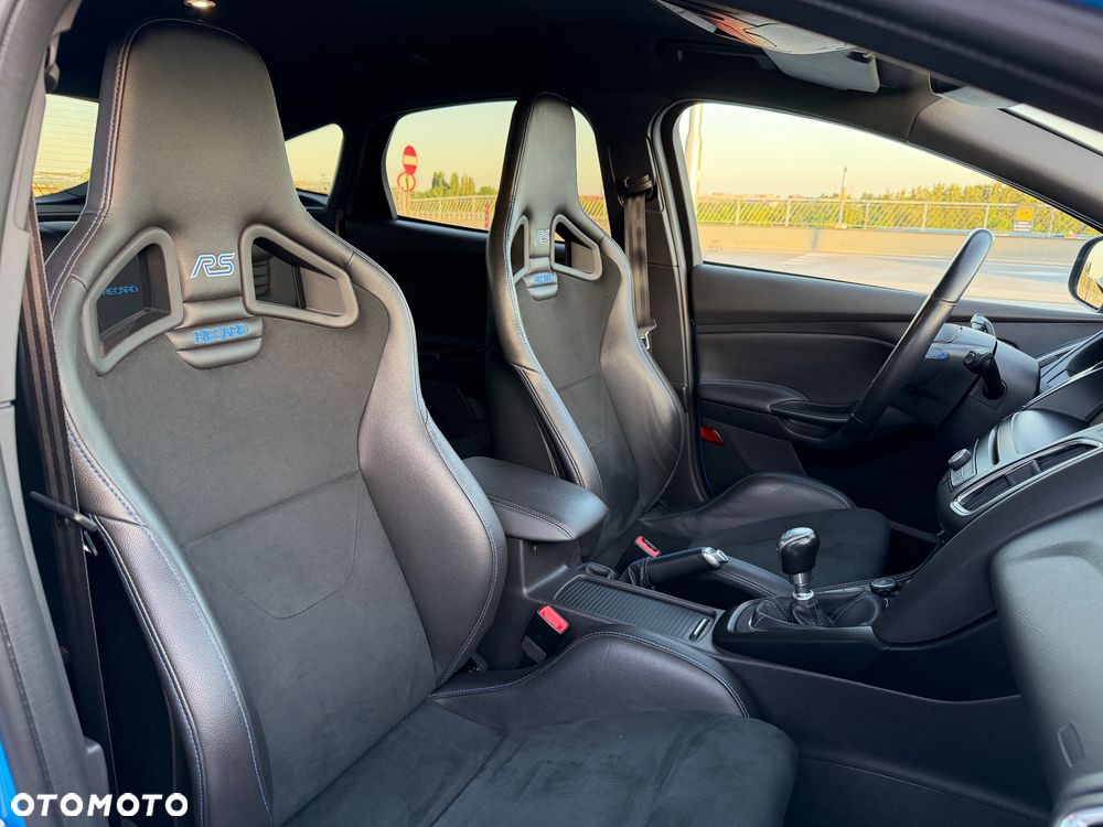 Ford Focus 2.3 EcoBoost RS - 11
