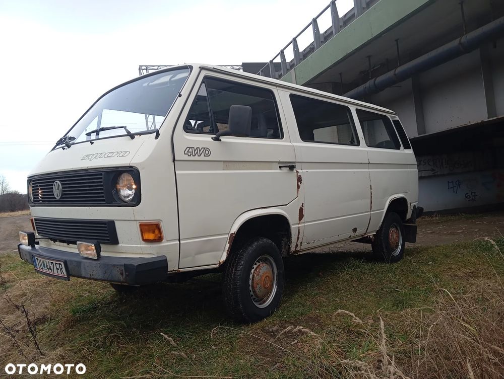 Volkswagen Transporter - 2