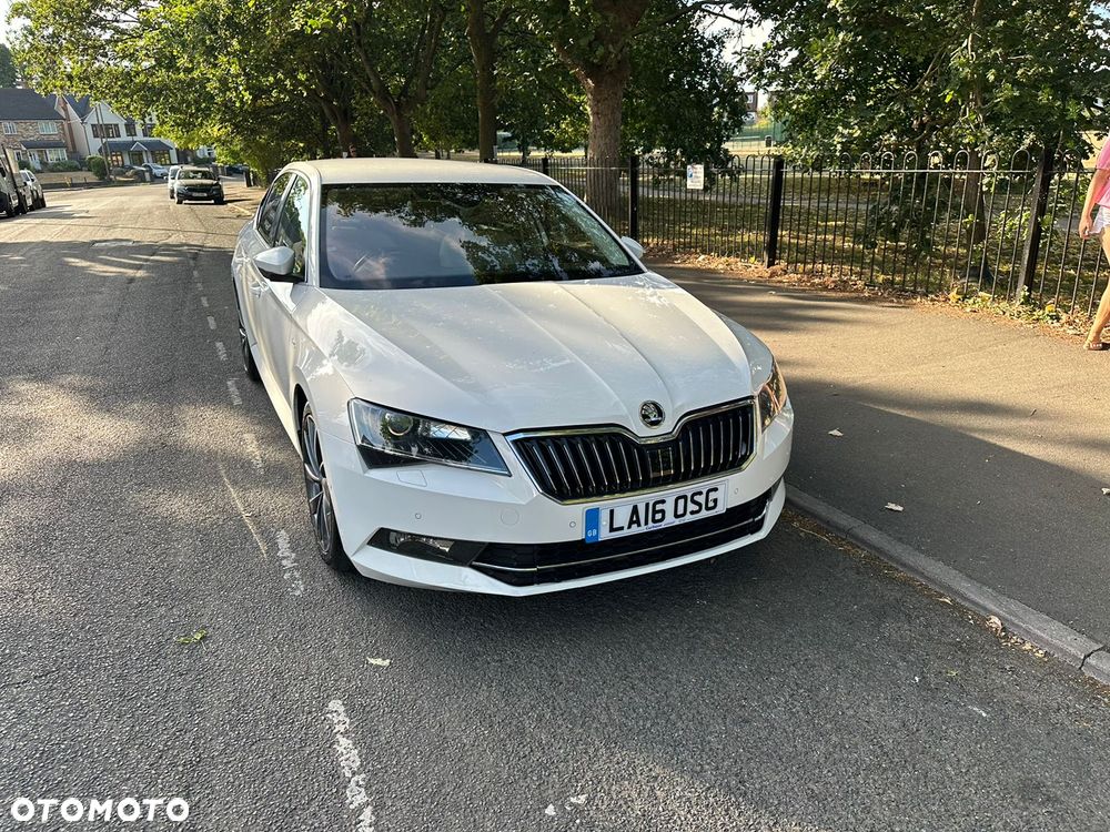 Skoda Superb 2.0 TDI L&K - 11