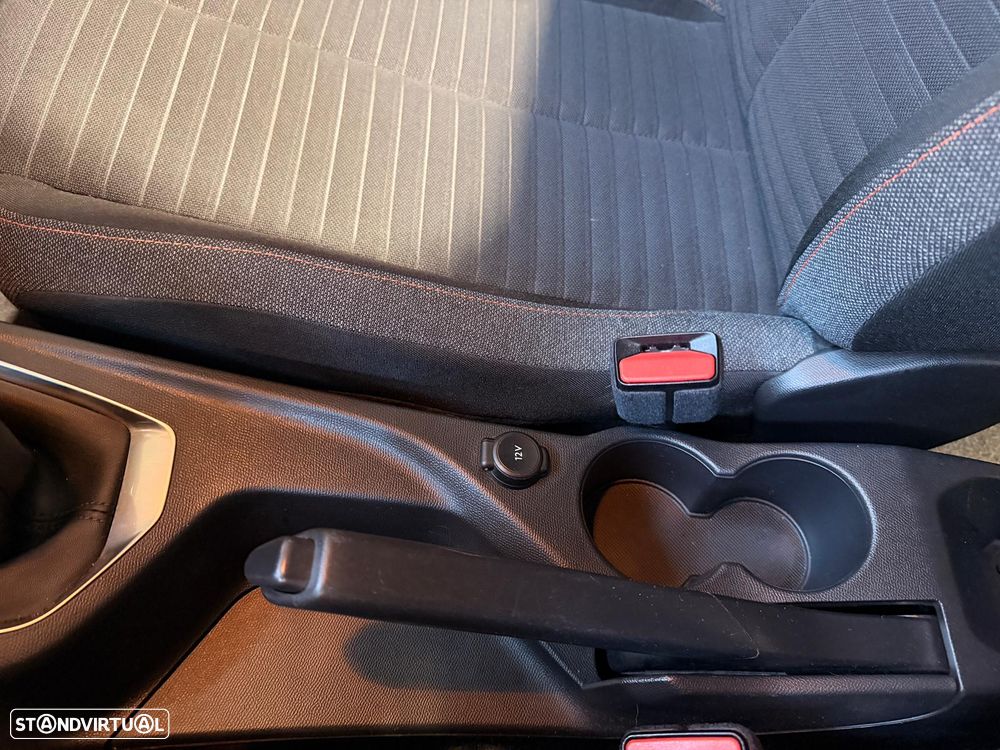 Peugeot 208 1.2 PureTech Active - 19