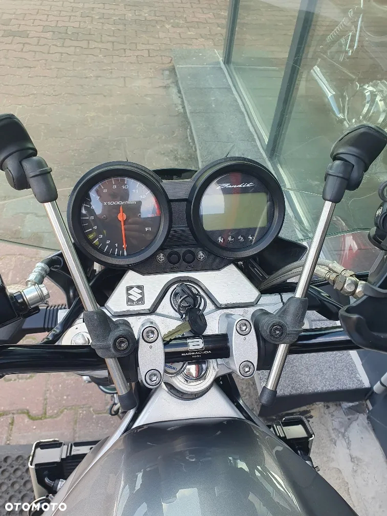 Suzuki Bandit - 25