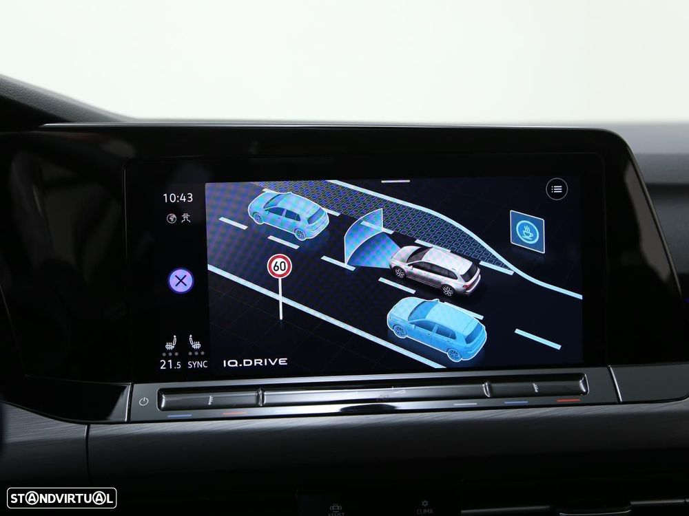 VW Golf Variant 2.0 TDi SCR DSG Comfortline - 24