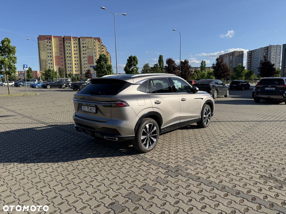 MG HS 1.5 T-GDI Exclusive - 10