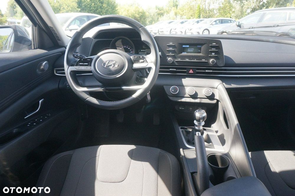 Hyundai Elantra 1.6 Modern - 11