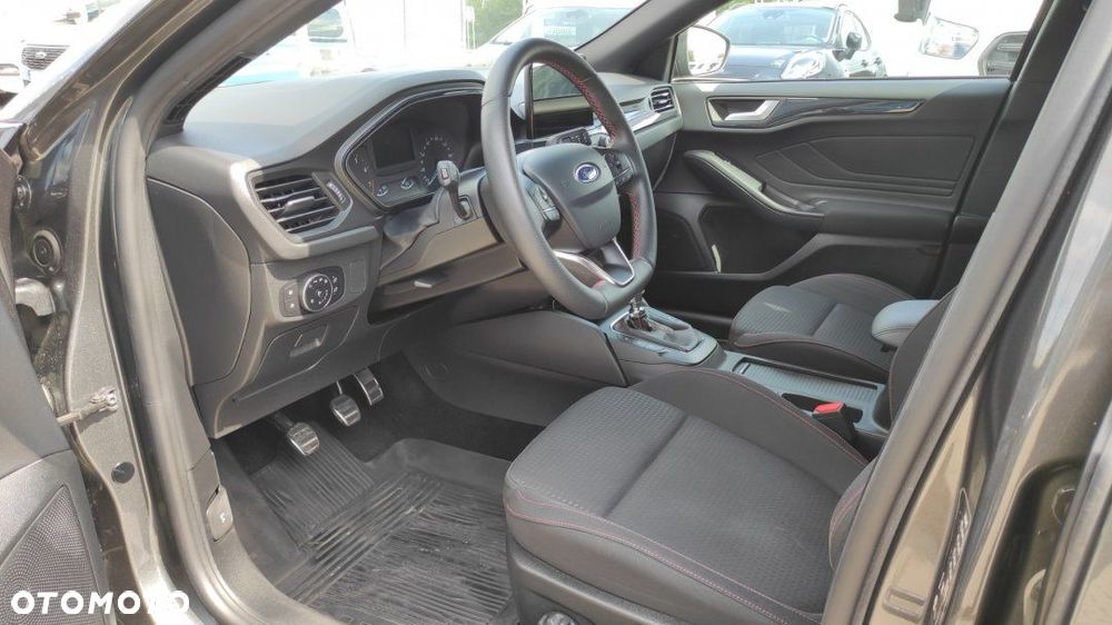 Ford Focus - 17