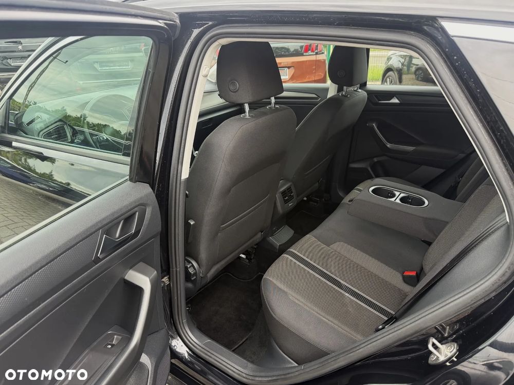 Volkswagen T-Roc 1.5 TSI OPF ACTIVE - 9