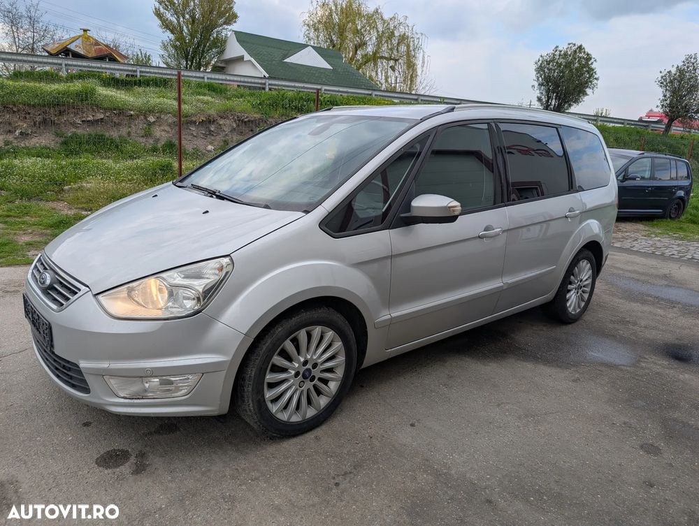 Ford Galaxy 2.0 TDCi DPF Aut. Ghia - 3