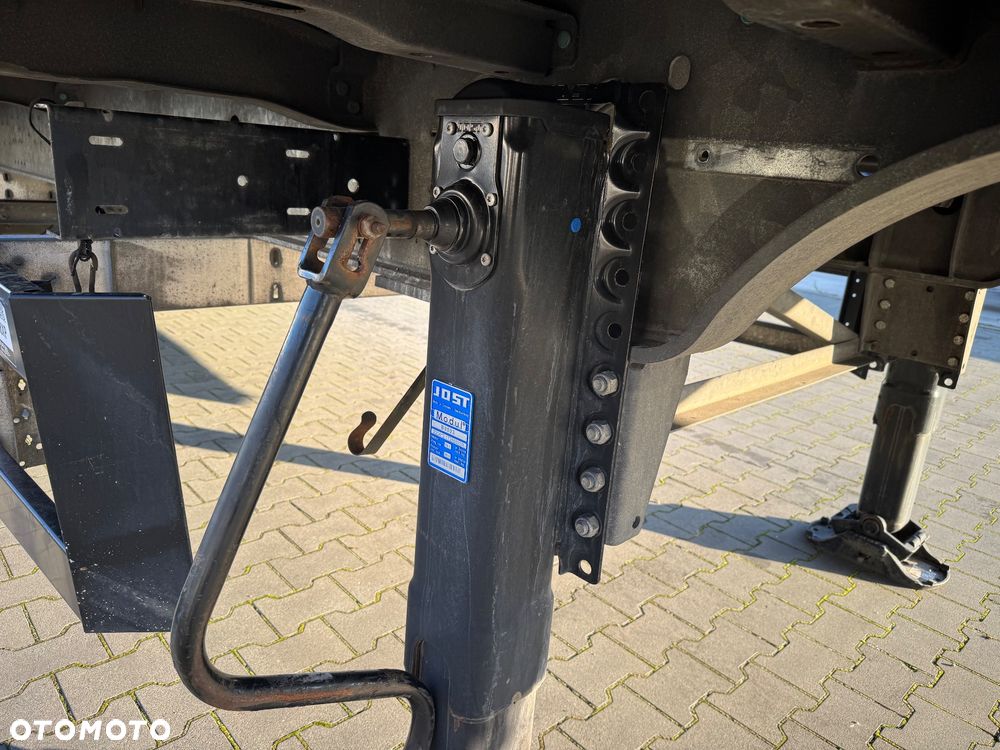 Schmitz Cargobull FIRANKA VARIOS MAŁO UŻYWANA - 18