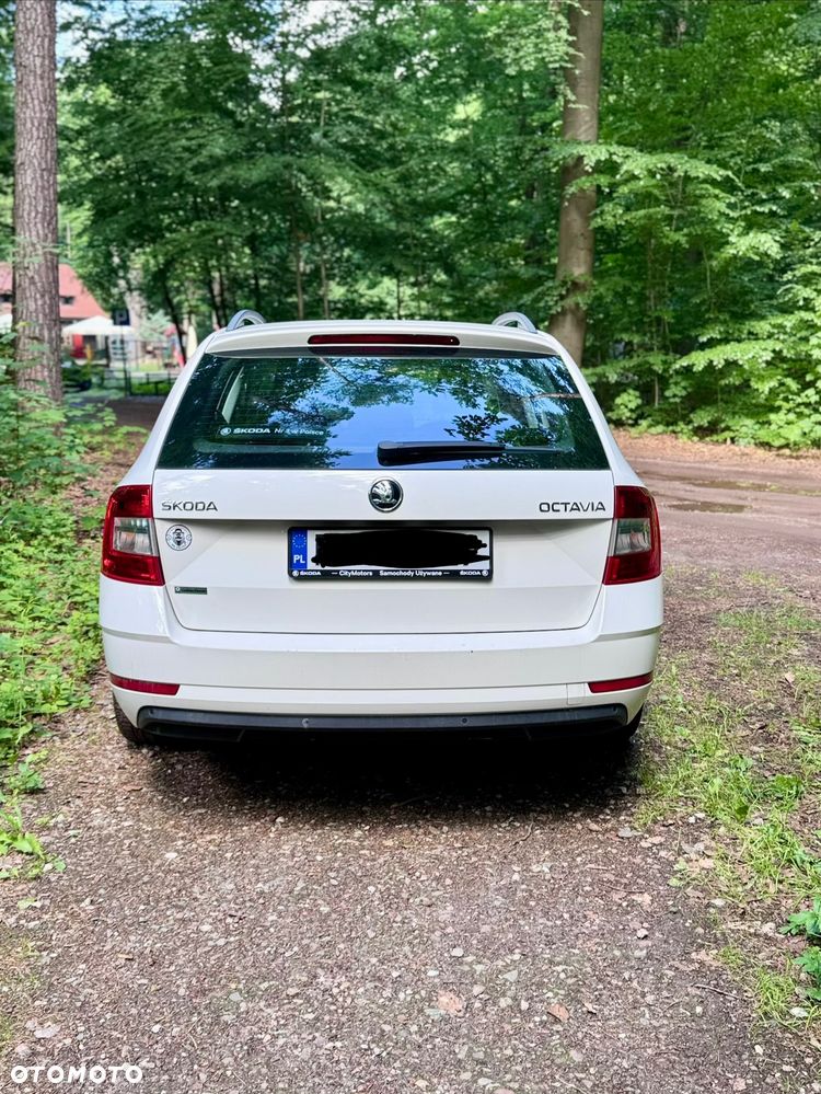 Skoda Octavia 2.0 TDI Style DSG - 4