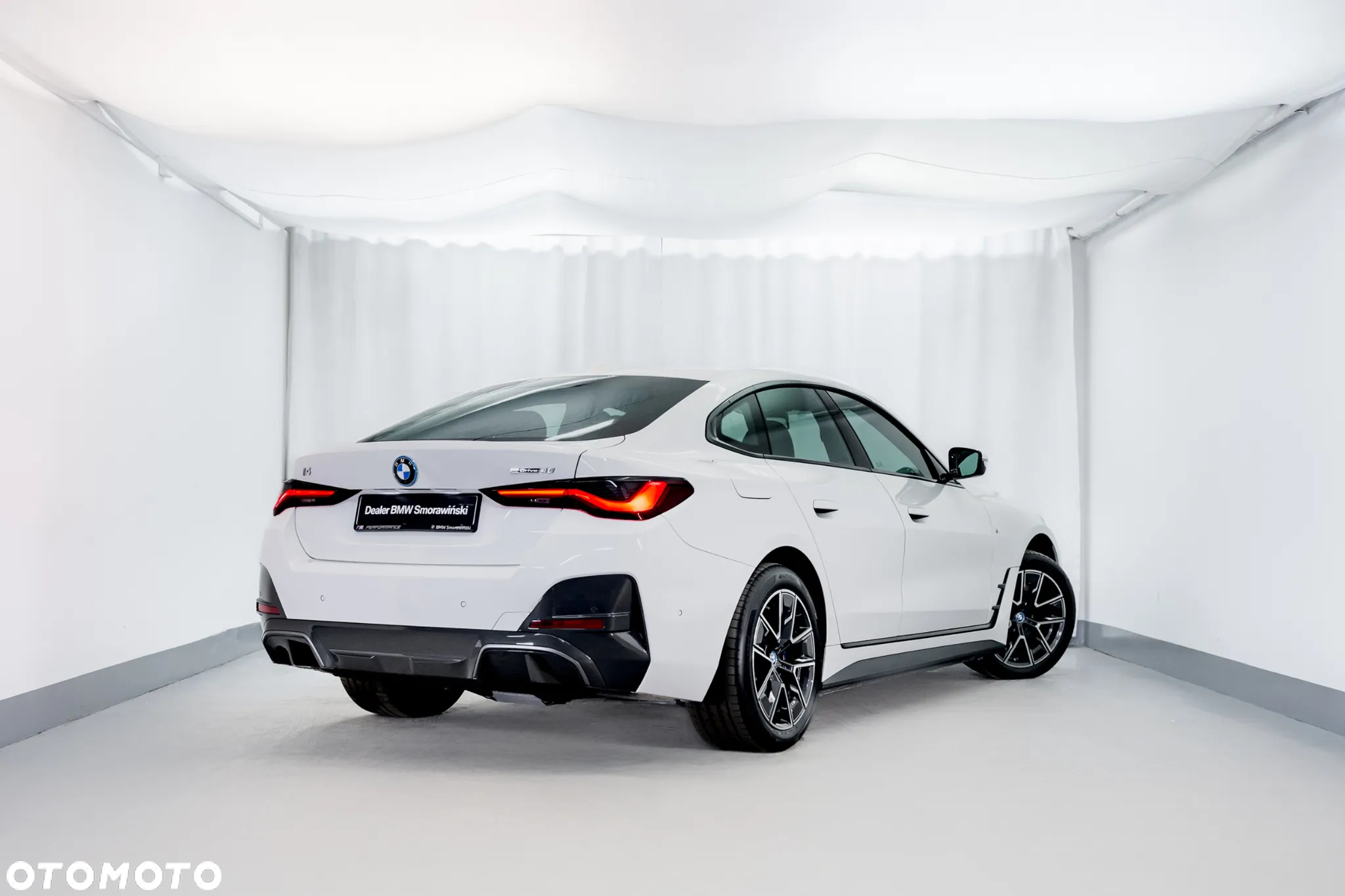 BMW i4 - 2