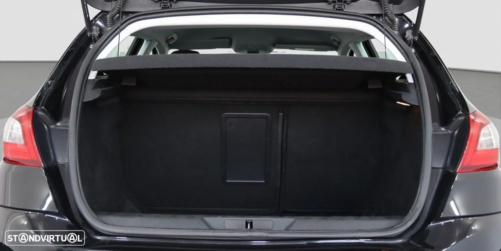 Peugeot 308 1.2 PureTech Allure EAT8 - 11